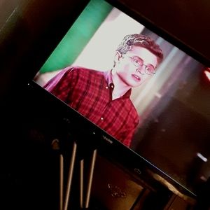 Flatscreen tv 70 inch smart tv